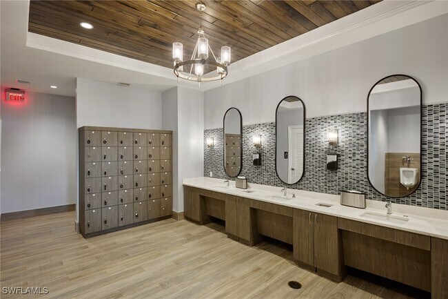 property at 5715 Double Eagle Cir