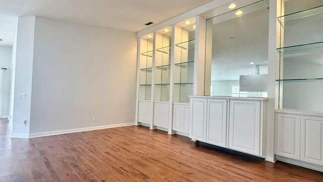 2243 Blue Springs Rd in West Palm Beach, FL - Building Photo - Building Photo