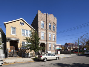 1612 W Beach Ave in Chicago, IL - Building Photo - Building Photo