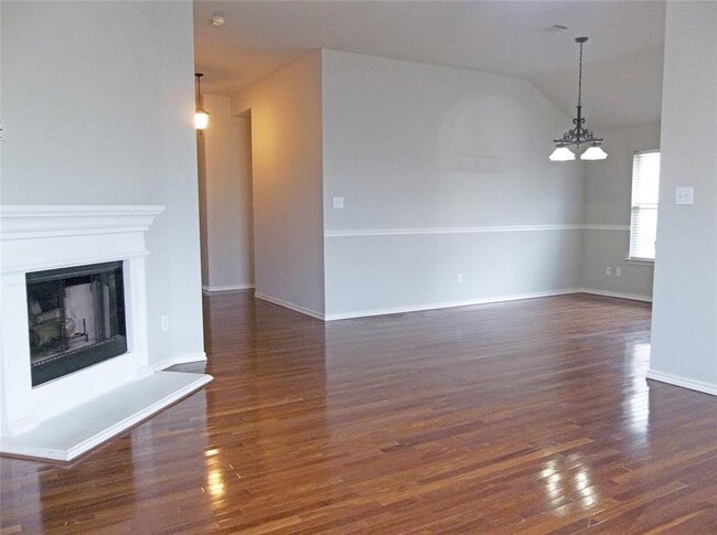 110 Fossil Trail in Leander, TX - Building Photo - Building Photo