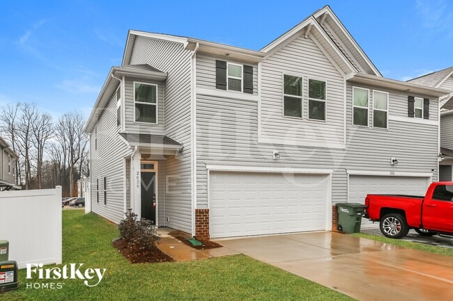 2020 Cypress Village Dr NW in Concord, NC - Foto de edificio - Building Photo