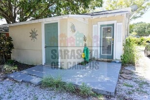 1148 Highland St in Sarasota, FL - Building Photo