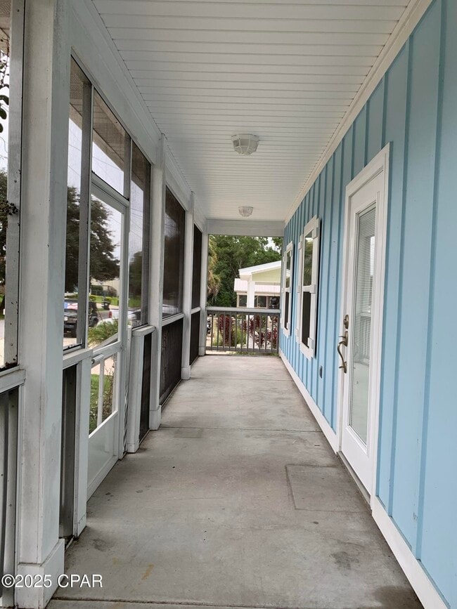 325 Governor Dr in Panama City Beach, FL - Building Photo - Building Photo