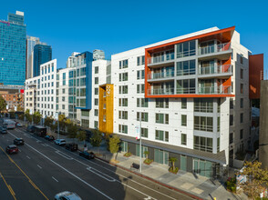 1400 FIG Apartments in Los Angeles, CA - Building Photo - Building Photo