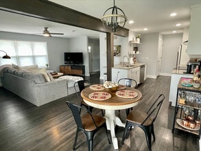 2699 Hazelnut Trl, Unit 2699 in Sun Prairie, WI - Foto de edificio - Building Photo
