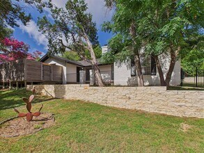 6108 Shadow Valley Dr in Austin, TX - Building Photo - Building Photo