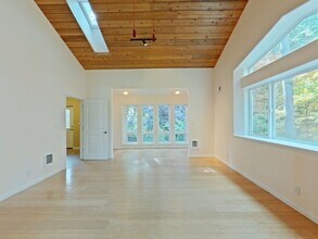 24235 Columbine Dr in Philomath, OR - Building Photo - Building Photo