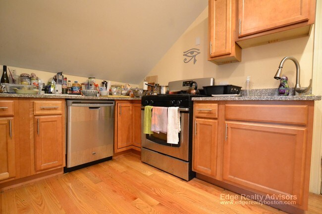 19 Chestnut Hill Ave, Unit 3 in Boston, MA - Building Photo - Building Photo