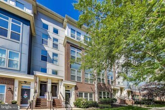 645 Diamondback Dr in Gaithersburg, MD - Building Photo - Building Photo