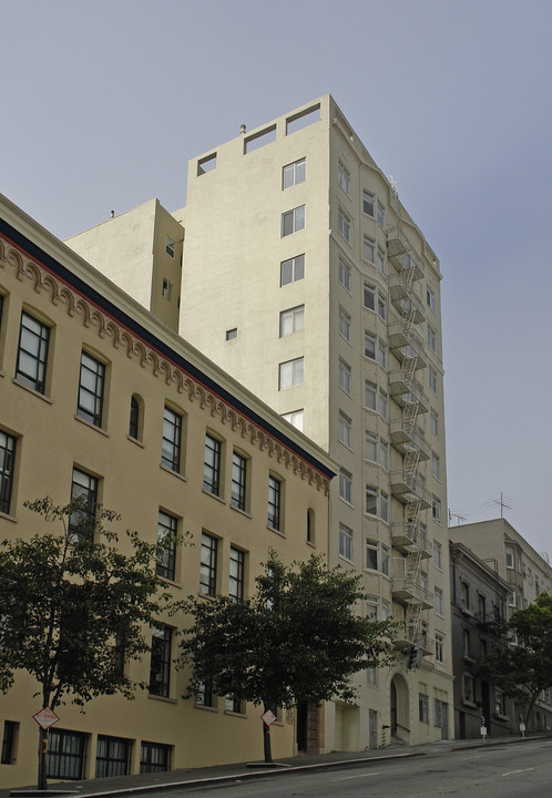 665 Pine in San Francisco, CA - Building Photo