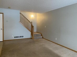 860 Independence Dr in Big Lake, MN - Foto de edificio - Building Photo