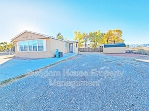 1281 West St in Pahrump, NV - Building Photo - Building Photo
