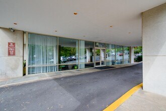 1210 N Taft St in Arlington, VA - Building Photo - Building Photo