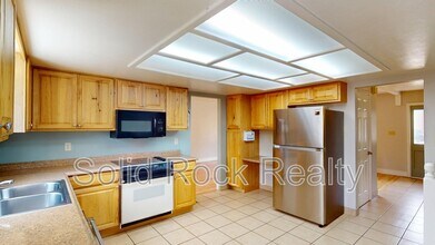 535 Silver Spring Cir in Colorado Springs, CO - Building Photo - Building Photo