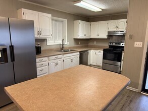 2403 Danny St, Unit 35-3501 in Tupelo, MS - Foto de edificio - Building Photo