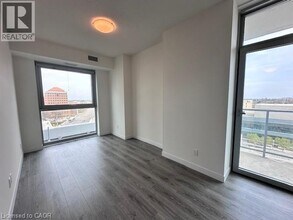 60 Frederick St in Kitchener, ON - Building Photo - Building Photo