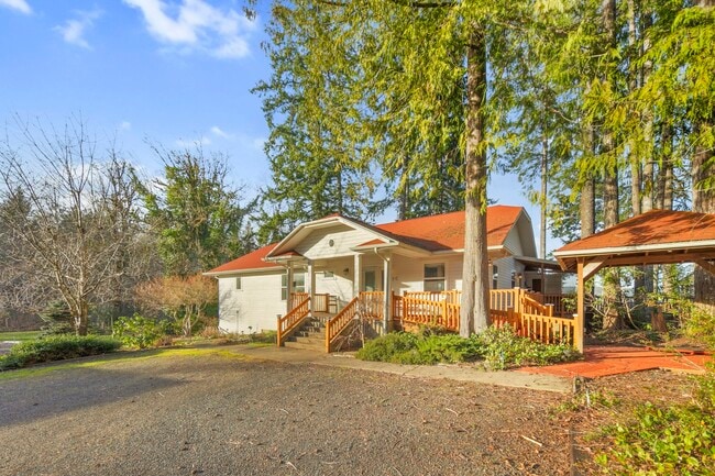 20 E Dalby Rd in Union, WA - Building Photo - Building Photo