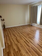 2126 Rugen Rd in Glenview, IL - Building Photo - Building Photo