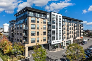 Residences at 1700 in Minnetonka, MN - Building Photo