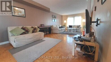 52 Andrika Ct in Mississauga, ON - Building Photo - Building Photo