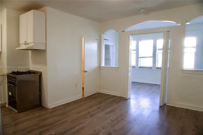 501 SW 6th Ct