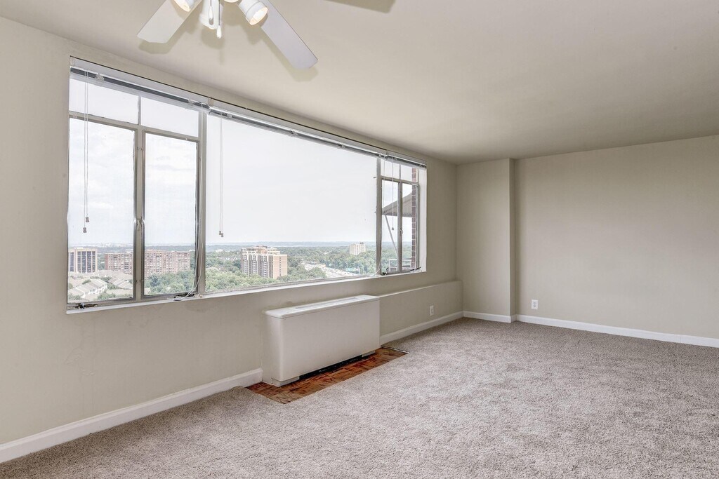 Sherwood at Southern Towers Apartments in Alexandria, VA