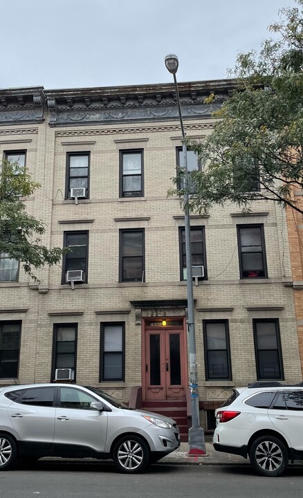 1666 Putnam Ave in Ridgewood, NY - Building Photo