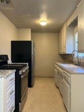 702 W Atkins Ave in Ridgecrest, CA - Building Photo - Building Photo