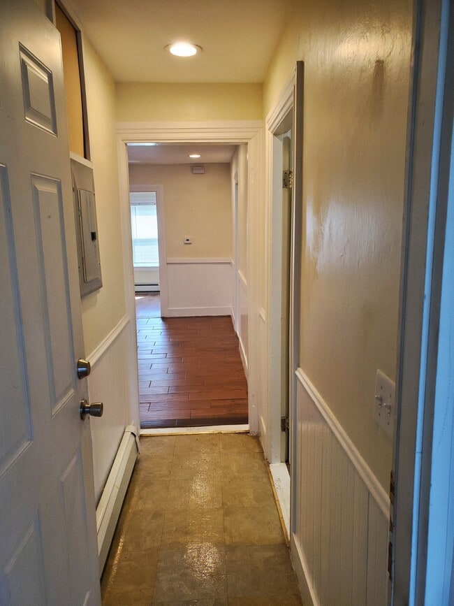 137 Carleton St, Unit 3
