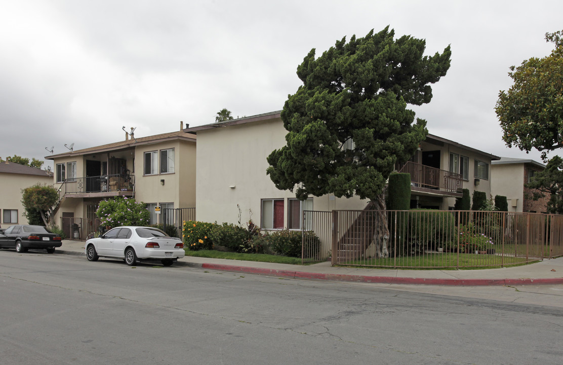 Rose Street Apartments in Anaheim, CA - Building Photo