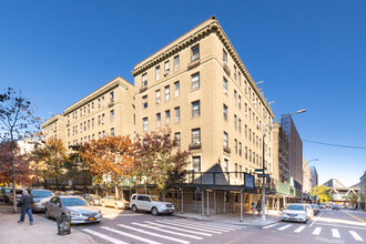 359 Fort Washington Ave in New York, NY - Building Photo - Building Photo