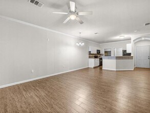 19666 Village Forest Dr in Montgomery, TX - Building Photo - Building Photo
