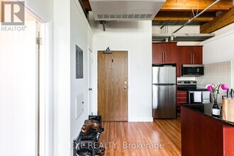 543 Timothy St in Newmarket, ON - Building Photo - Building Photo