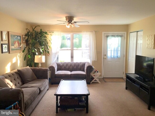 4877 Stump Rd in Plumsteadville, PA - Building Photo - Building Photo