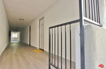328 Culver Blvd in Los Angeles, CA - Building Photo - Building Photo