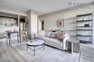 501 Forest Ave in Palo Alto, CA - Building Photo