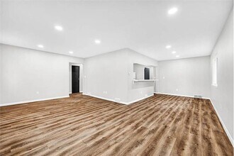 2003 S Mahark Ln in Bartonville, IL - Building Photo - Building Photo