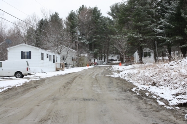 Roundstone Mobile Home Park in Mount Vernon, ME - Building Photo