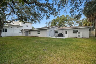 4802 W Longfellow Ave in Tampa, FL - Building Photo - Building Photo