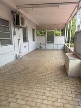 6473 SW 25th St in Miami, FL - Foto de edificio - Building Photo