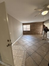 1335 Massachusetts Ave, Unit 101 in Riverside, CA - Building Photo - Building Photo