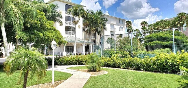 200 Harbor Walk Dr in Punta Gorda, FL - Building Photo - Building Photo