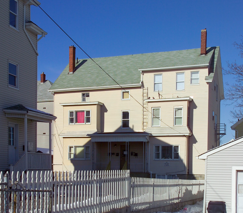 94 Snell St in Fall River, MA - Building Photo