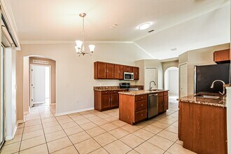 801 Clear Brook Ct in Fruitland Park, FL - Building Photo - Building Photo