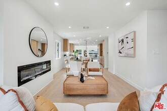 2831 Overland Ave in Los Angeles, CA - Building Photo - Building Photo