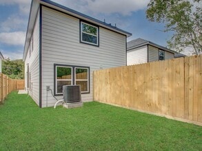 6610 Haight St in Houston, TX - Building Photo - Building Photo