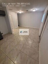 14040 NE 2nd St in Miami, FL - Building Photo - Building Photo