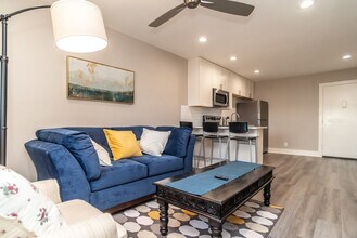 215 Piedmont Ave NE in Atlanta, GA - Building Photo - Building Photo
