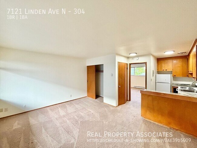 7121 Linden Ave N-Unit -304 in Seattle, WA - Building Photo - Building Photo