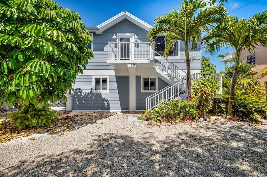 129 Nautilus Dr in Islamorada, FL - Building Photo